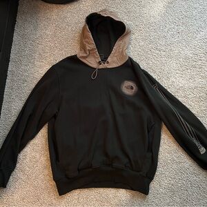 Men’s Large North Face Hoodie